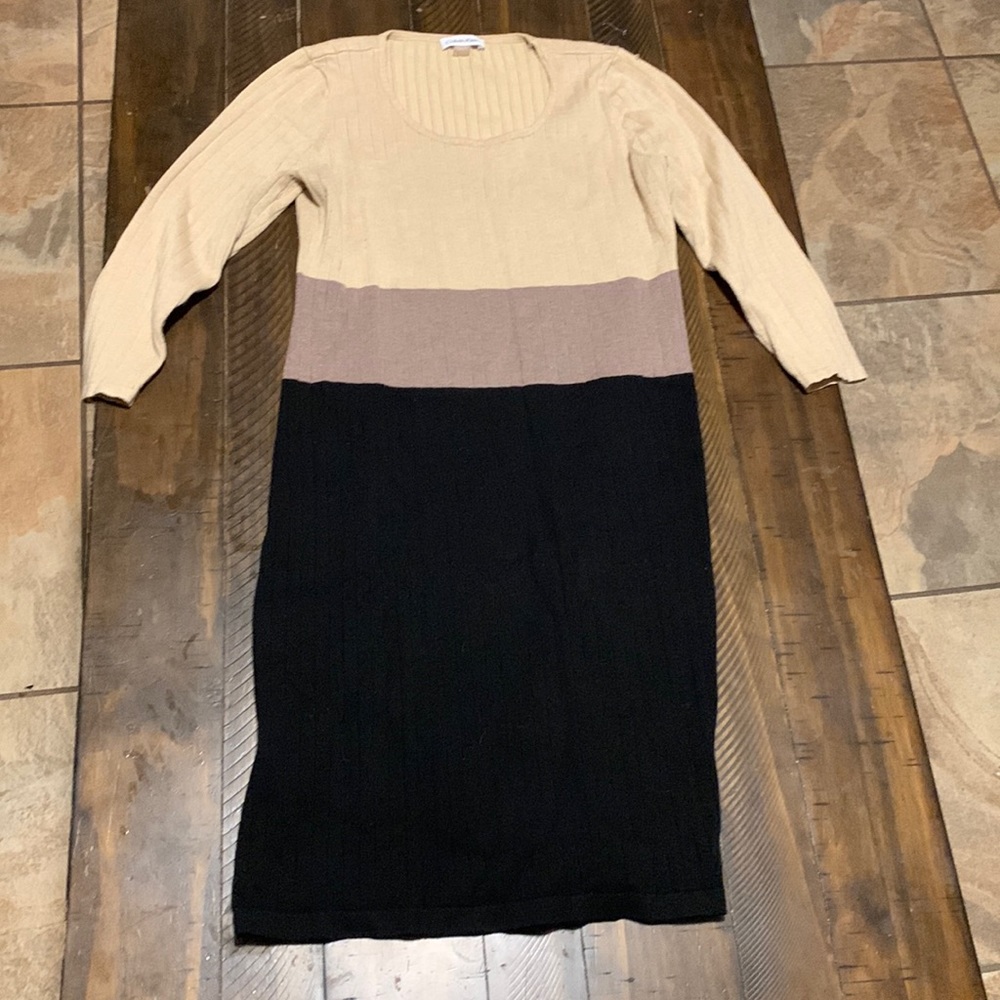 Cream, brown and black size Large Calvin Klein